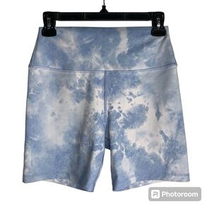 Kavala Shorts Womens M Light Blue Tie Dye Biker Yoga Active Stretch